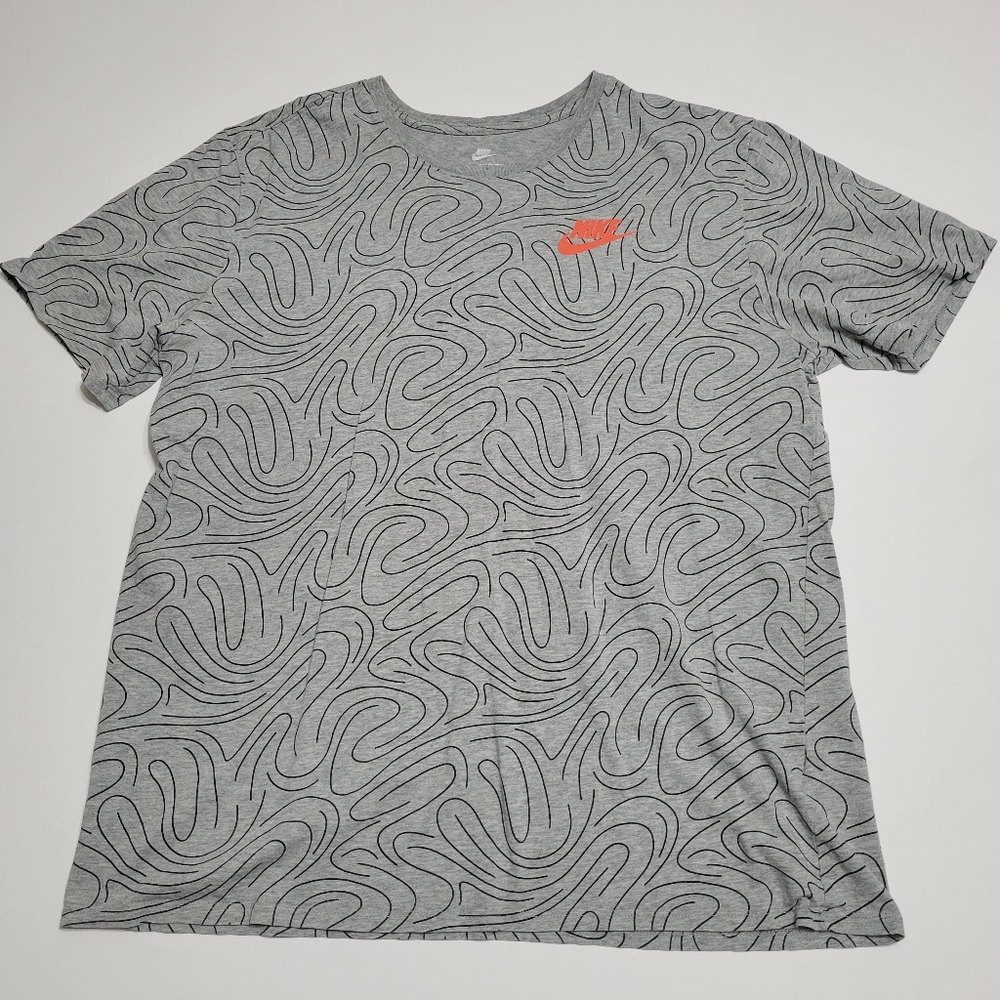 NIKE Swoosh All Over Print T-Shirt 834699-063 Mens XL Short Sleeve Grey